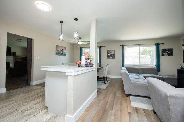 3305 Reina Court NE, Albuquerque, NM 87111
