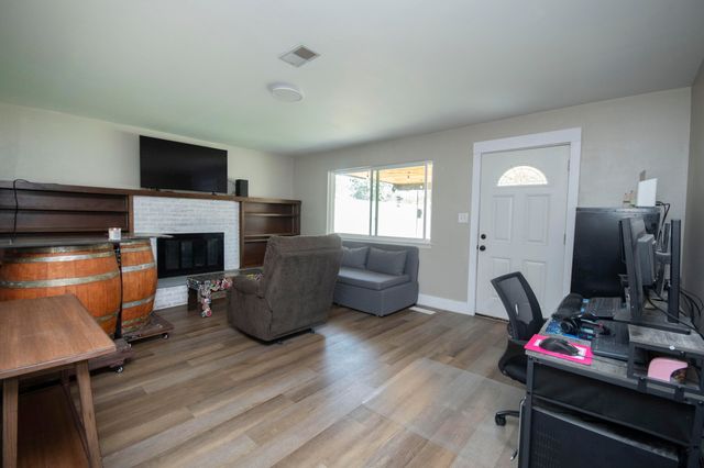 3305 Reina Court NE, Albuquerque, NM 87111