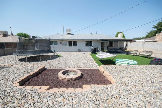 3305 Reina Court NE, Albuquerque, NM 87111