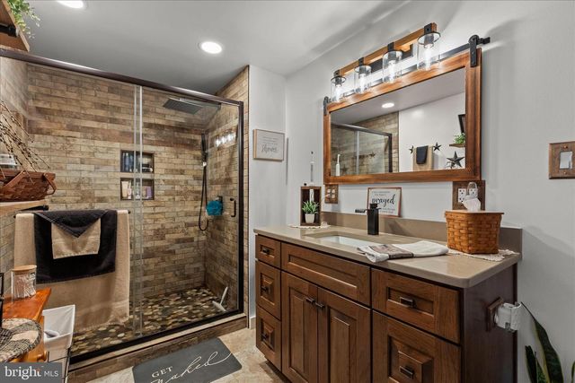 2250 MARION, York, PA 17408