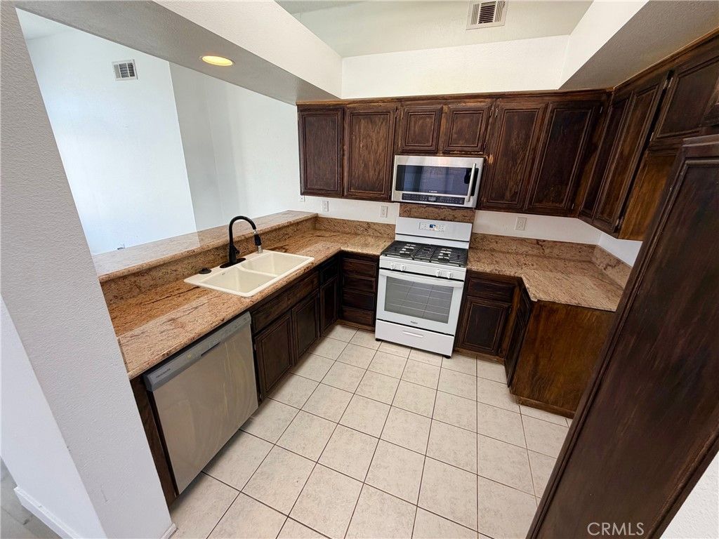 Image 4 of property listing at 1603 Arroyo Viejo Drive, San Jacinto, CA 92583