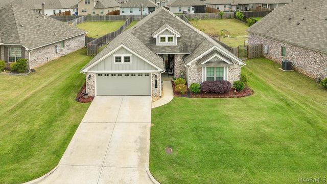 712 Hedgefield Way, Prattville, AL 36066