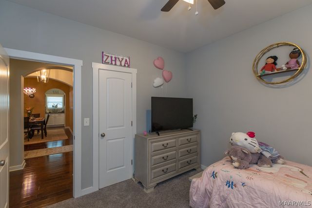 712 Hedgefield Way, Prattville, AL 36066