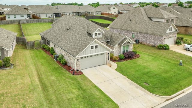 712 Hedgefield Way, Prattville, AL 36066