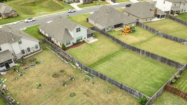 712 Hedgefield Way, Prattville, AL 36066