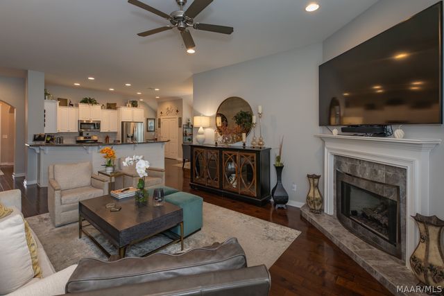 712 Hedgefield Way, Prattville, AL 36066