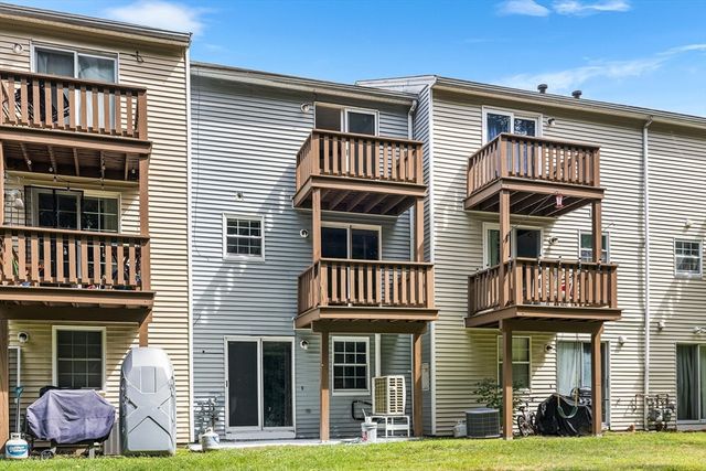 46 Pawtucket Blvd 37, Tyngsborough, MA 01879