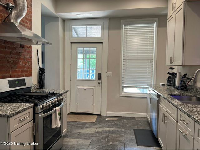 925 S Preston St, Louisville, KY 40203
