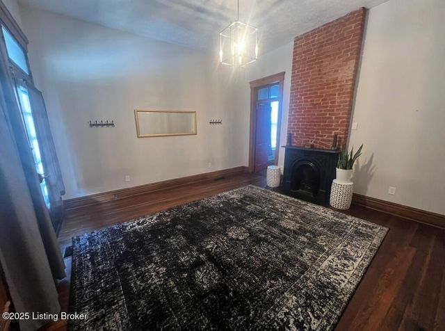 925 S Preston St, Louisville, KY 40203