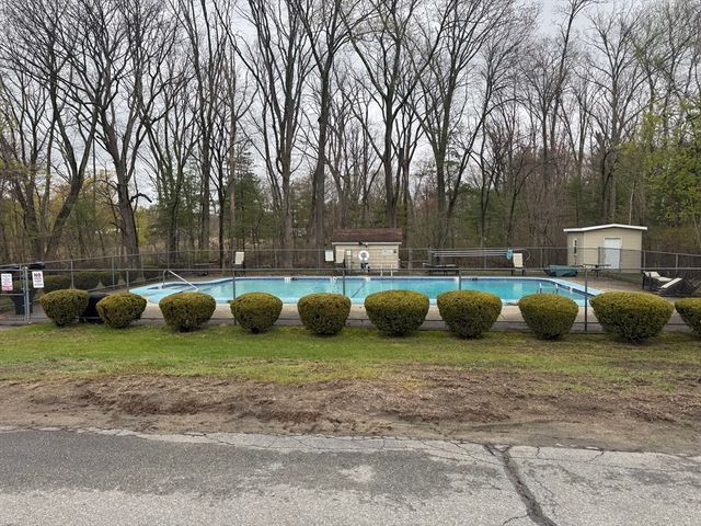 96 Richardson Road B18, Chelmsford, MA 01863