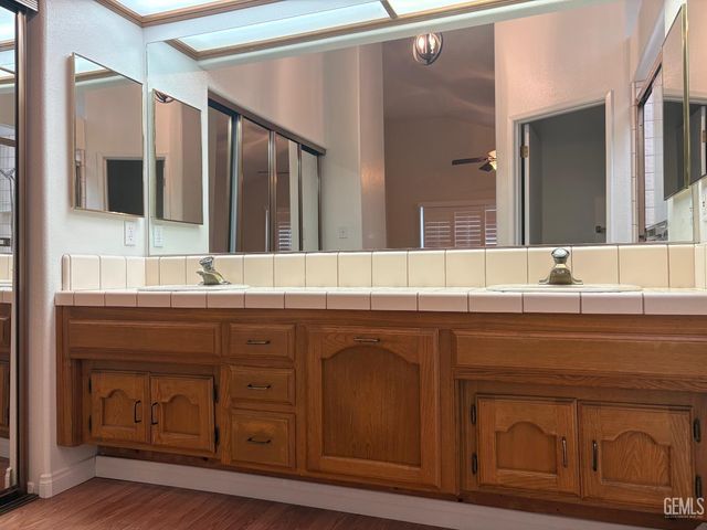 8228 Norfolk Court, Bakersfield, CA 93311