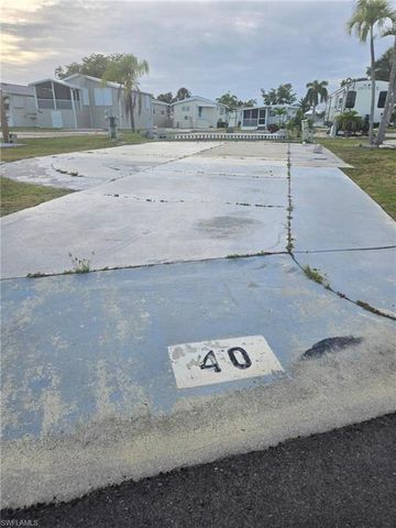 19681 Summerlin #40 RD, Fort Myers, FL 33908