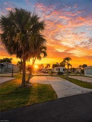 19681 Summerlin #40 RD, Fort Myers, FL 33908