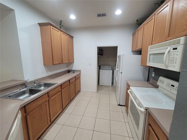 3321 WHITESTONE CIRCLE 108, Kissimmee, FL 34741