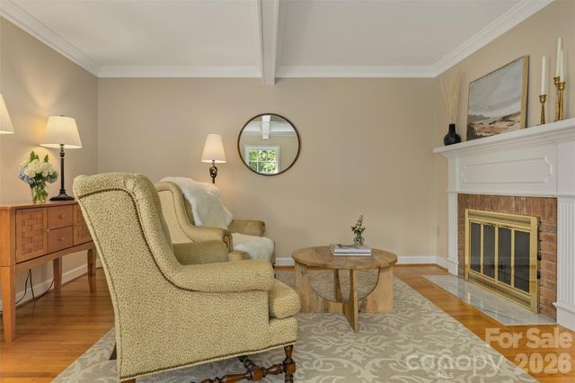 425 Sondley Woods Place, Asheville, NC 28805