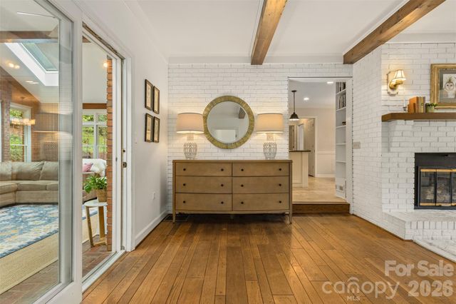425 Sondley Woods Place, Asheville, NC 28805