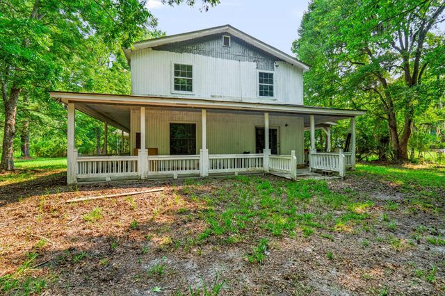 7693 White Point Road, Adams Run, SC 29426