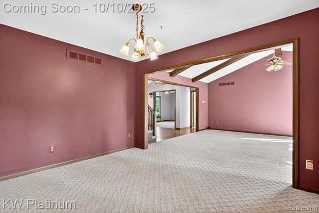 842 Timberline Drive, Rochester Hills, MI 48309