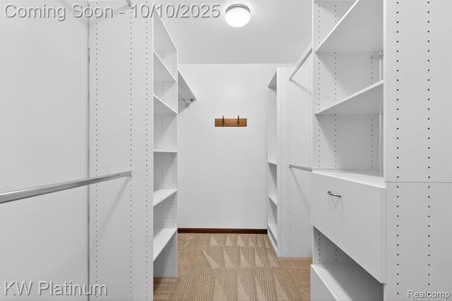 842 Timberline Drive, Rochester Hills, MI 48309