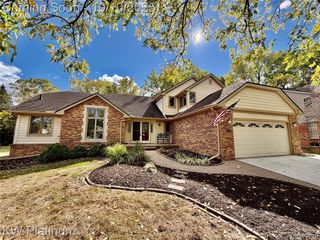 842 Timberline Drive, Rochester Hills, MI 48309