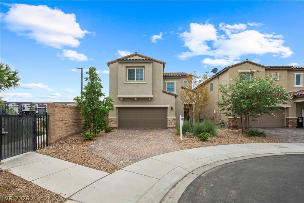 135 Moon Ranch Avenue, North Las Vegas, NV 89031 — exterior