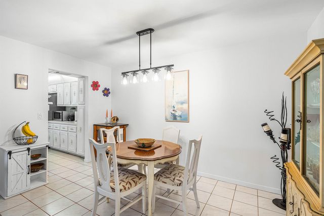 1010 Circle Terrace E C, Delray Beach, FL 33445