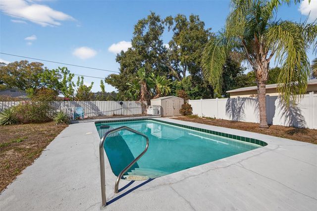 15536 BRISTOL CIRCLE E, Clearwater, FL 33764