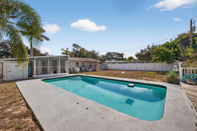 15536 BRISTOL CIRCLE E, Clearwater, FL 33764