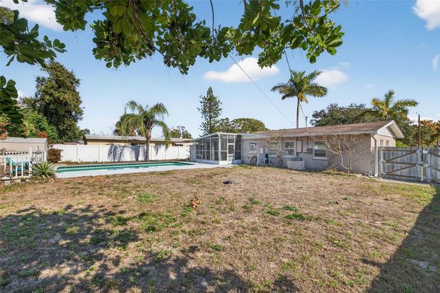 15536 BRISTOL CIRCLE E, Clearwater, FL 33764