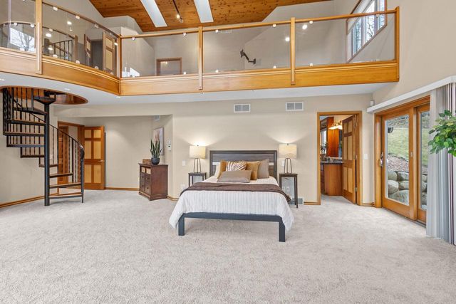 3361 North Road, Blue Mounds, WI 53517