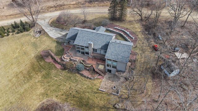 3361 North Road, Blue Mounds, WI 53517