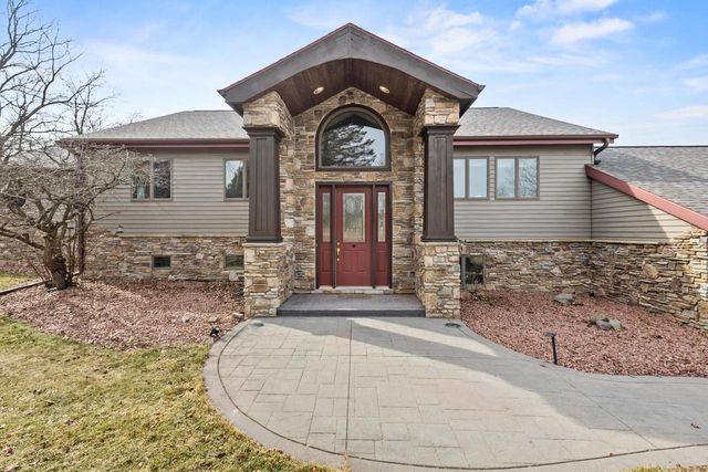 3361 North Road, Blue Mounds, WI 53517