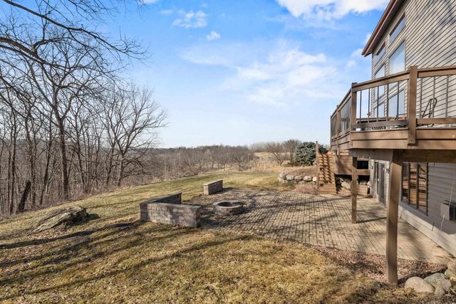 3361 North Road, Blue Mounds, WI 53517