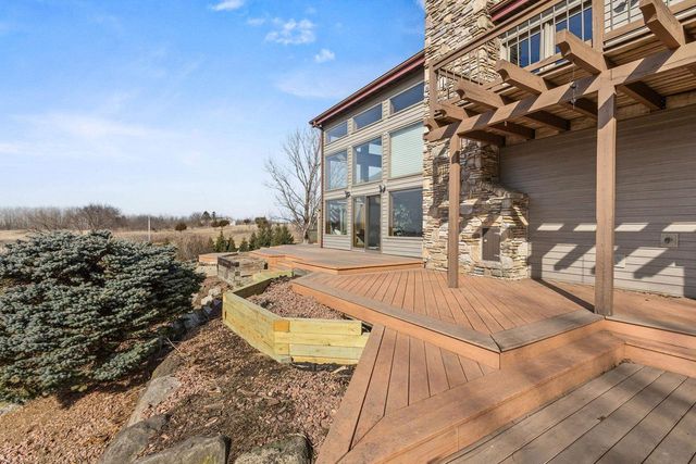 3361 North Road, Blue Mounds, WI 53517