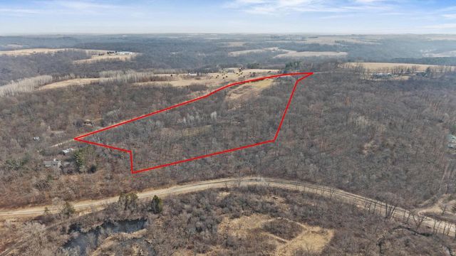 3361 North Road, Blue Mounds, WI 53517