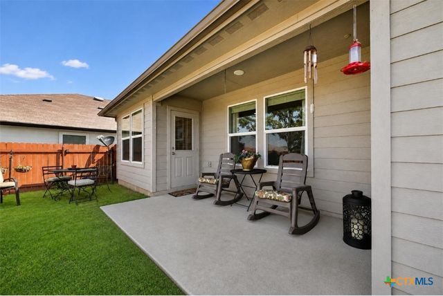 557 Chaco Loop, Seguin, TX 78155