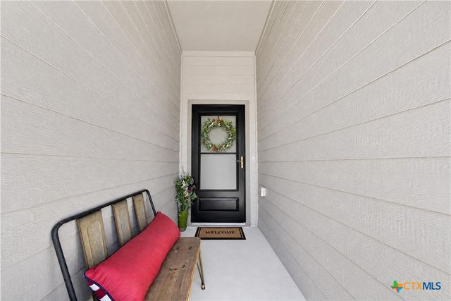 557 Chaco Loop, Seguin, TX 78155