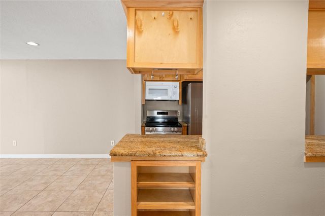 201 Yacht Club Lane 201, Seabrook, TX 77586