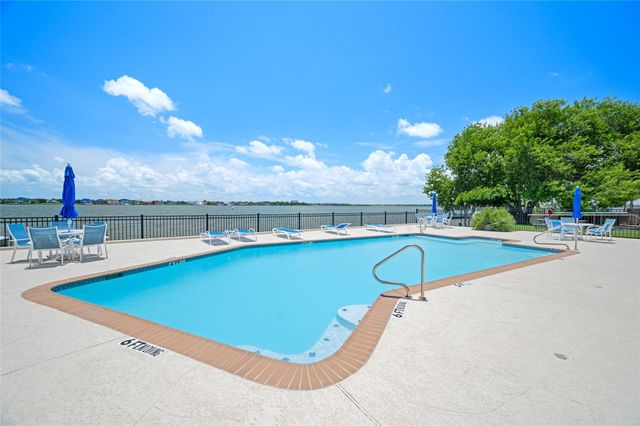 201 Yacht Club Lane 201, Seabrook, TX 77586
