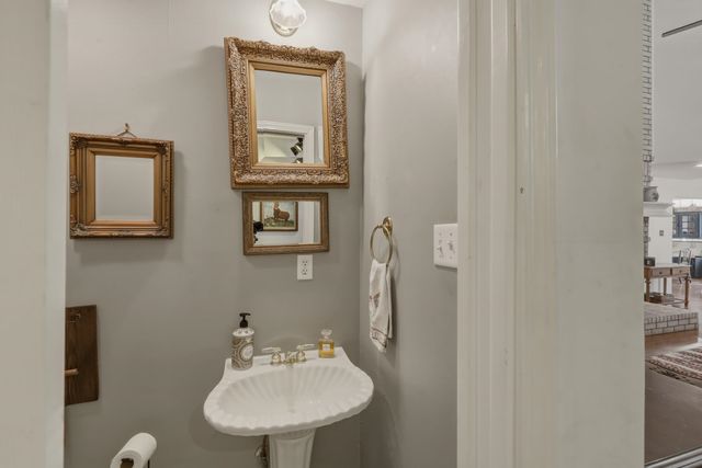 803 Montreal, Longview, TX 75601