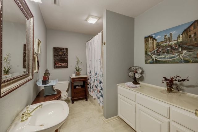 803 Montreal, Longview, TX 75601
