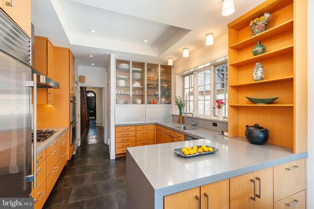 632 SPRUCE STREET, Philadelphia, PA 19106