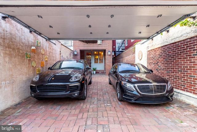 632 SPRUCE STREET, Philadelphia, PA 19106