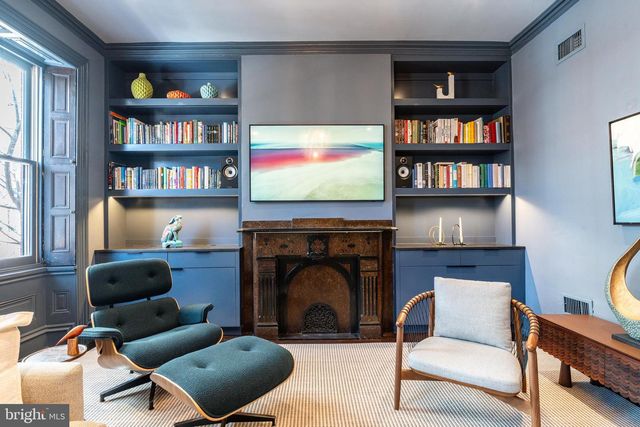 632 SPRUCE STREET, Philadelphia, PA 19106