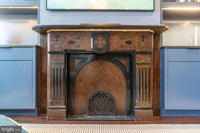 632 SPRUCE STREET, Philadelphia, PA 19106