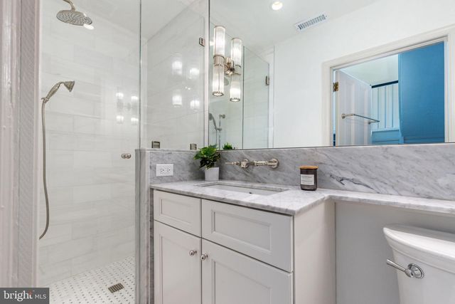 632 SPRUCE STREET, Philadelphia, PA 19106