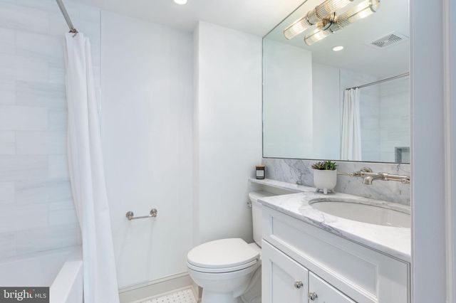 632 SPRUCE STREET, Philadelphia, PA 19106