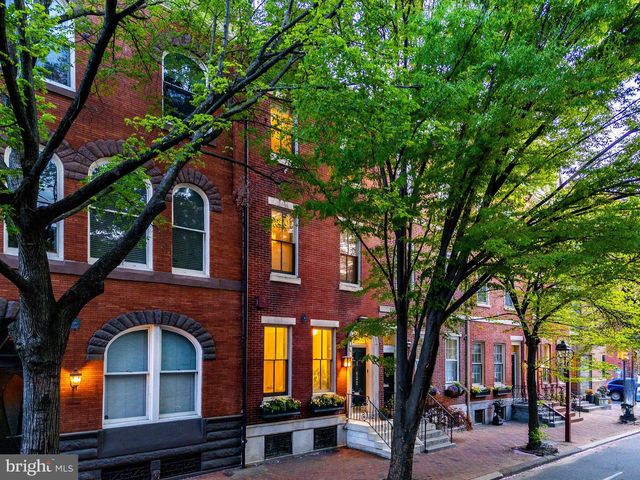 632 SPRUCE STREET, Philadelphia, PA 19106