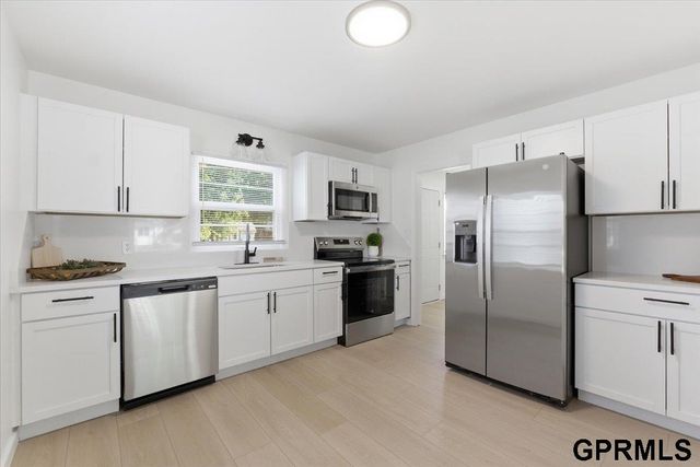 111 W Hudspith Street, Valley, NE 68064