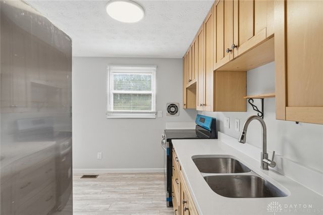 10380 Hawkhurst Drive, Colerain Twp, OH 45231